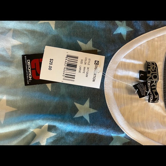 Distortion - Picture 2 of 3